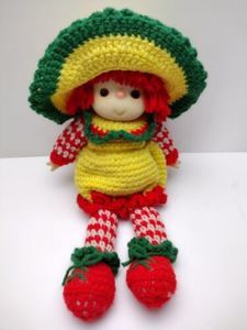 VINTAGE Strawberry Shortcake Peppermint Stick Crocheted Doll‎ With Hat
